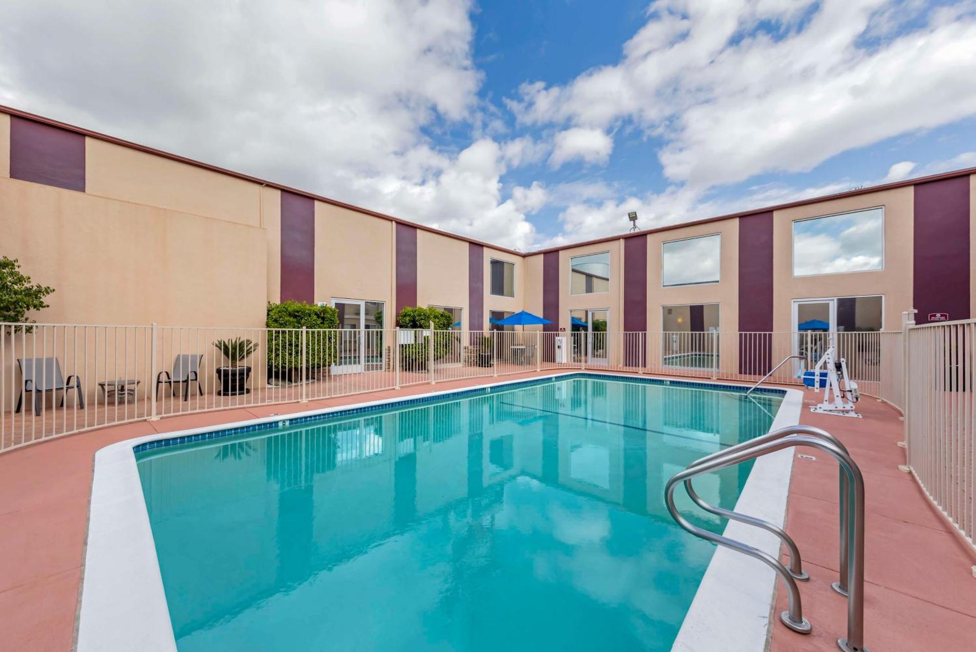 Best Western Canoga Park Motor Inn Los Angeles Bagian luar foto
