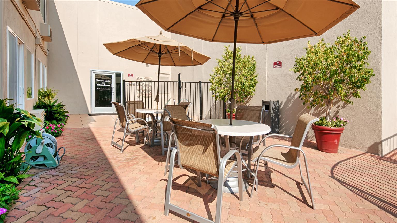 Best Western Canoga Park Motor Inn Los Angeles Bagian luar foto
